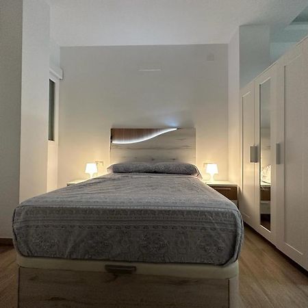 Sky Garden Malaga Centro Apartment Luaran gambar