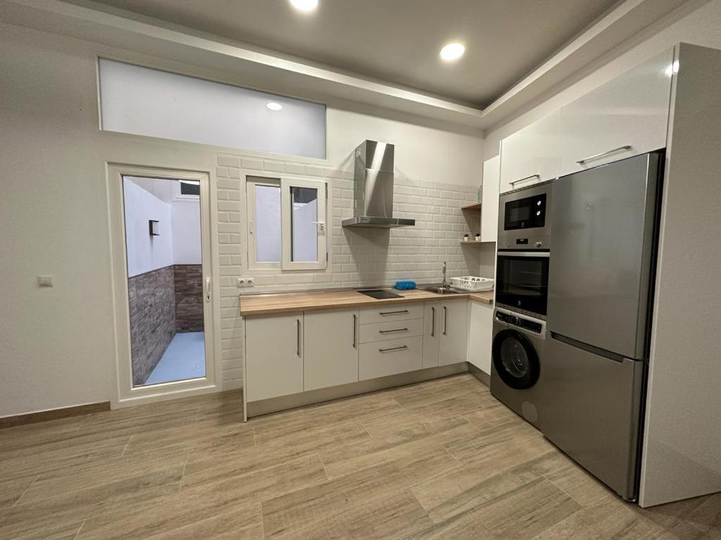 Sky Garden Malaga Centro Apartment Luaran gambar