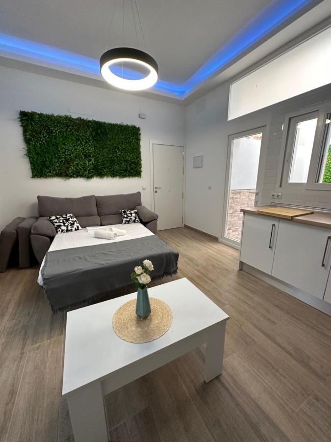 Sky Garden Malaga Centro Apartment Luaran gambar